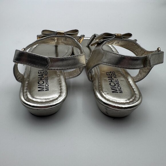Michael Kors Girls‎ Bowstud Gold Sandals Size 12 - Picture 8 of 9